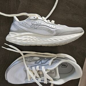 New Balance Fresh Foam Arishi in White and Gray